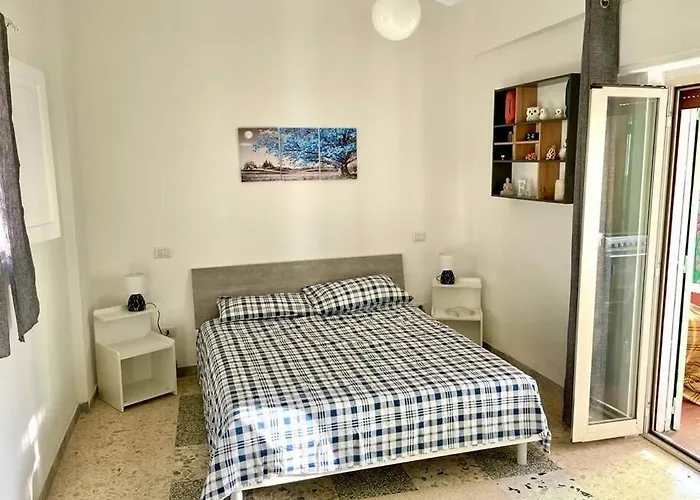 Donnaromita Holiday House Hystoric Center
