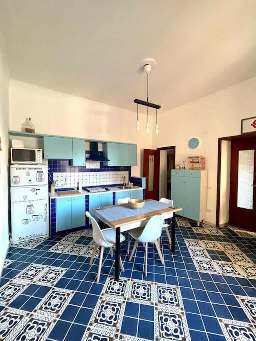 Apartment Donnaromita House Hystoric Center Naples